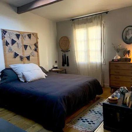 De Charme Avec Jardin A Holiday home
