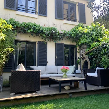Holiday home De Charme Avec Jardin A